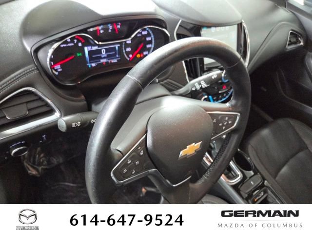 Used 2018 Chevrolet Cruze Premier image 17