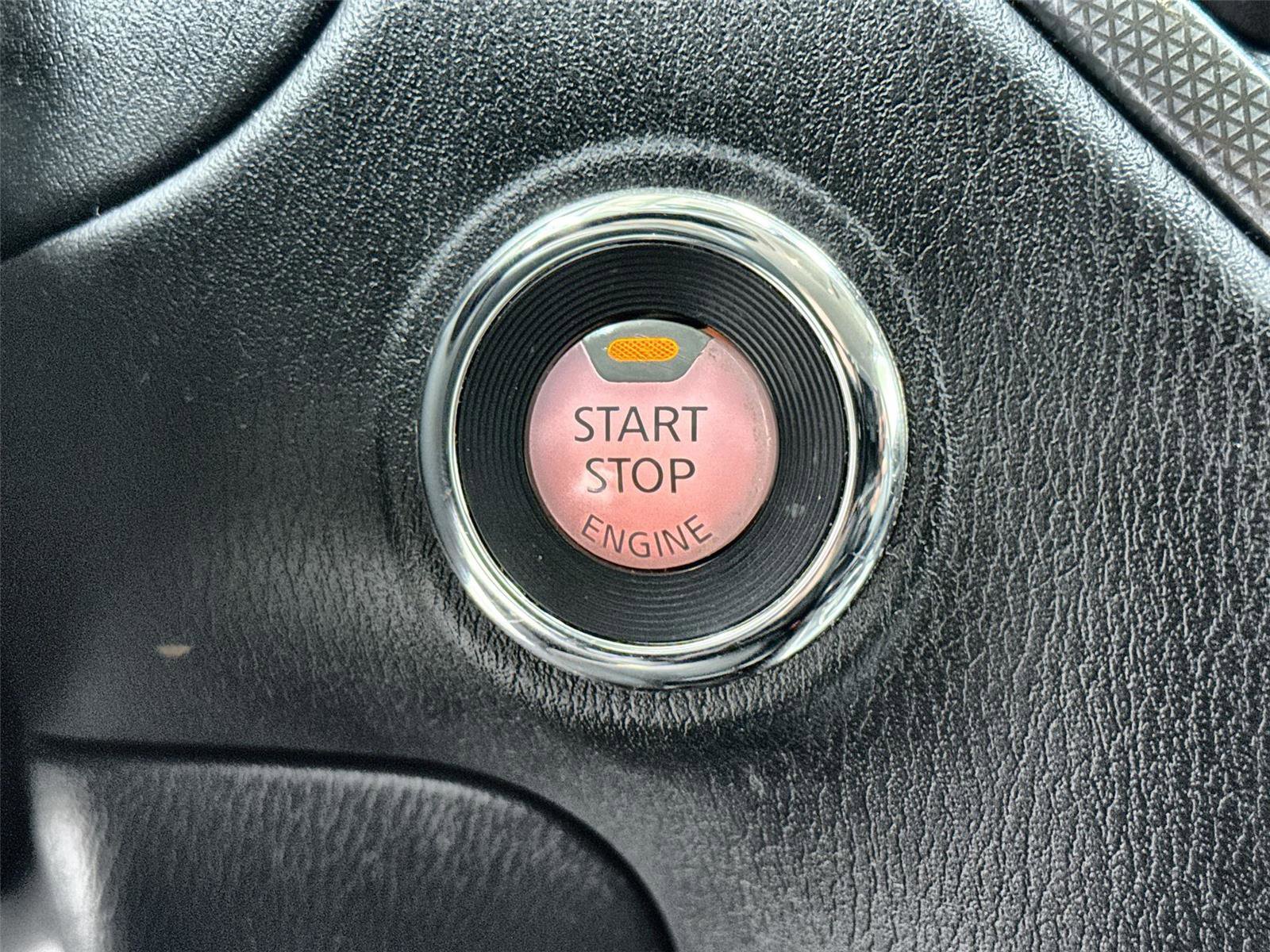 Used 2018 Nissan Pathfinder SL w/ Midnight Edition Package image 14