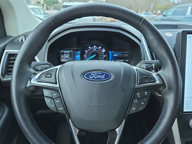Used 2024 Ford Edge SEL image 18