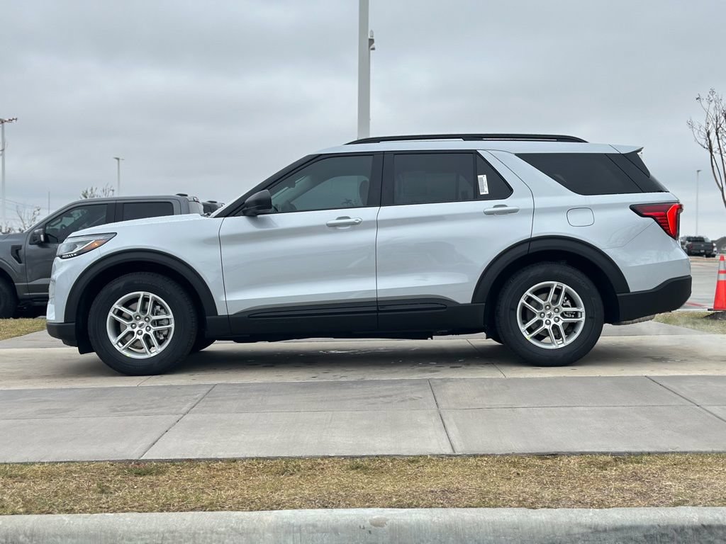 New 2026 Ford Explorer Active w/ Active Comfort Package RWD image 22