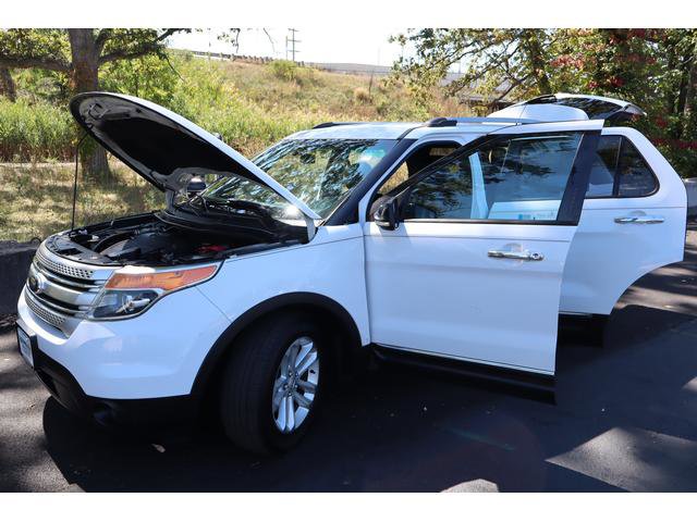 Used 2013 Ford Explorer XLT image 18