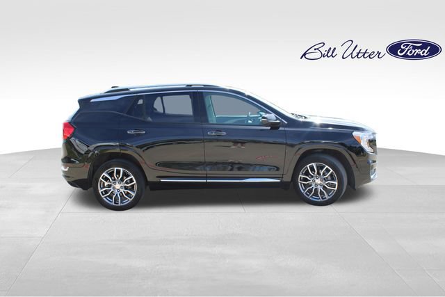 Used 2022 GMC Terrain Denali w/ Denali Premium Package image 4
