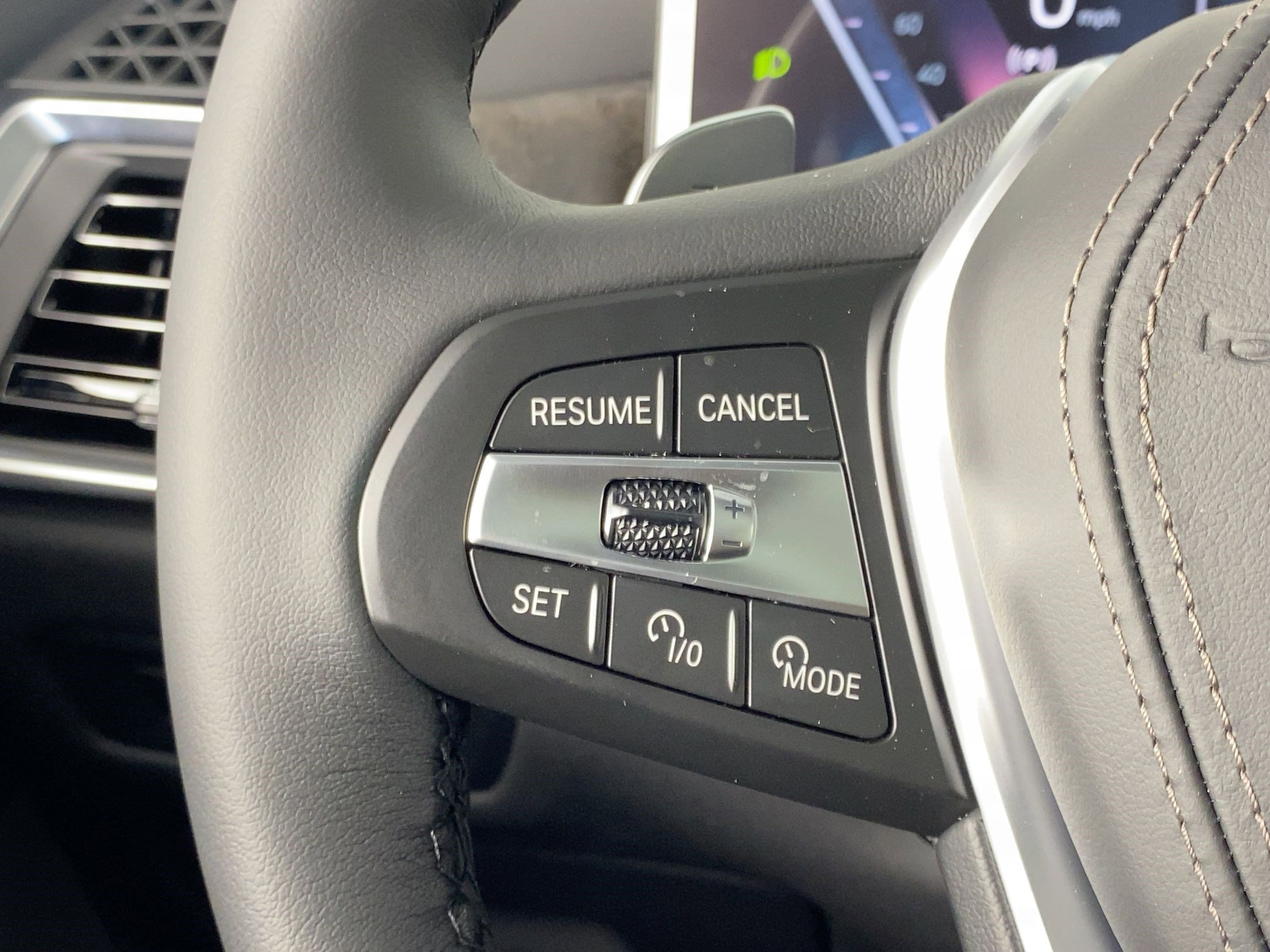 Used 2026 BMW X5 sDrive40i w/ Premium Package image 14