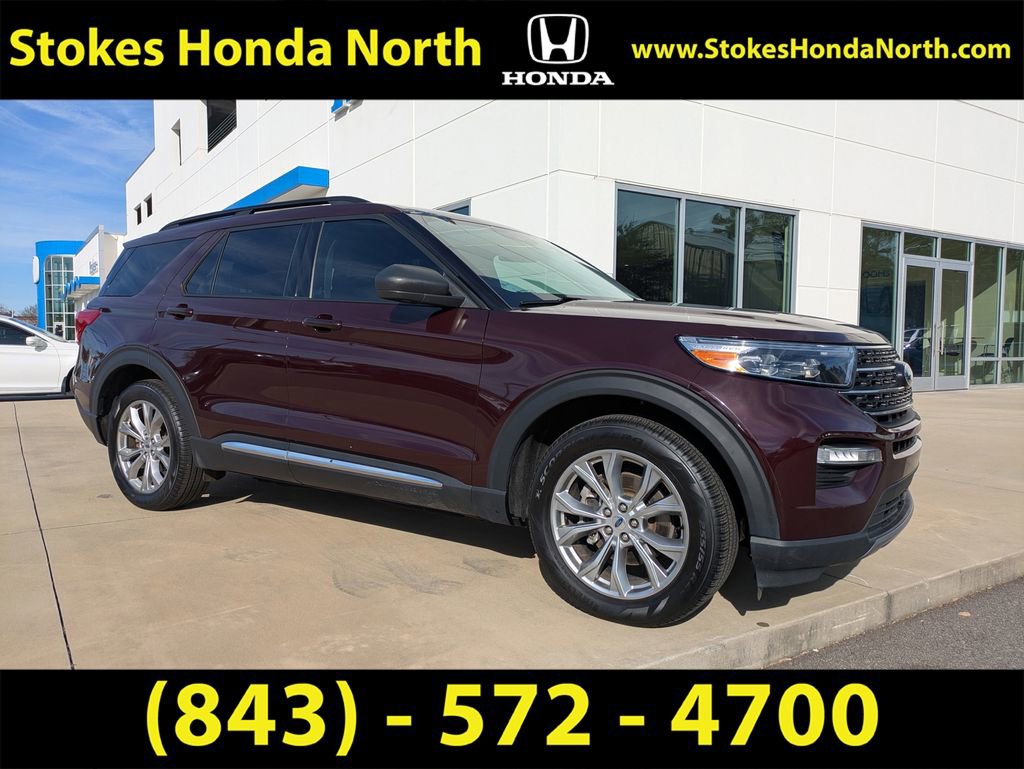 Used 2023 Ford Explorer XLT w/ Equipment Group 202A image 2