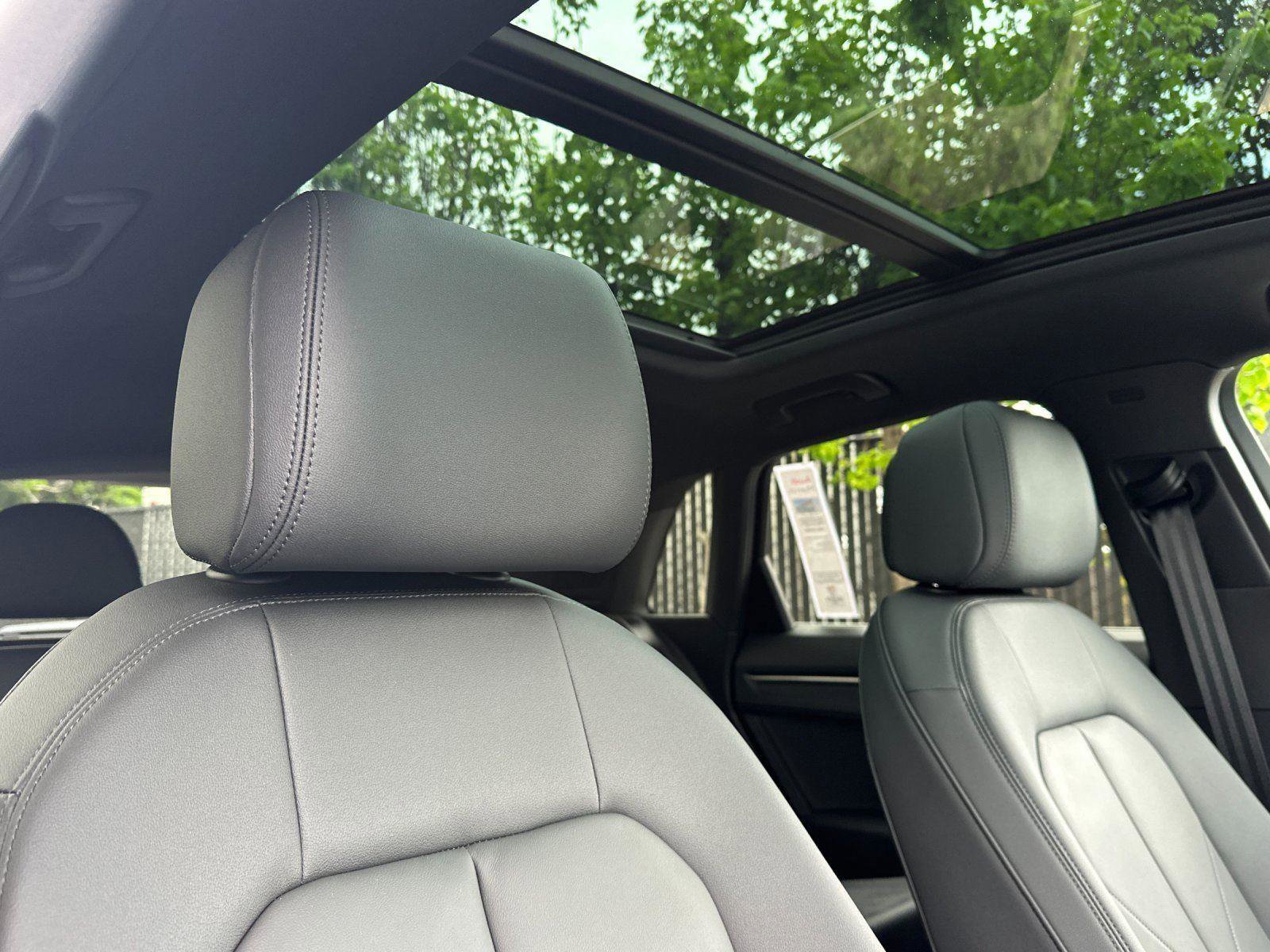 Certified 2025 Audi Q3 2.0T Premium w/ Convenience Package image 17