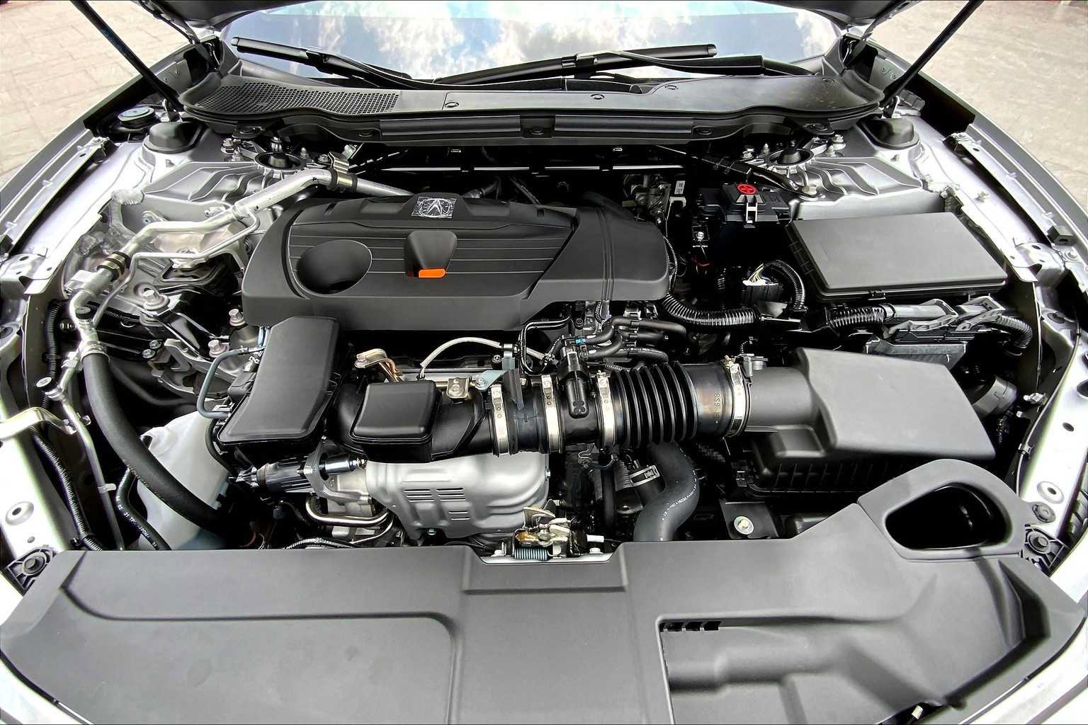 New 2025 Acura TLX w/ Technology Package FWD image 18