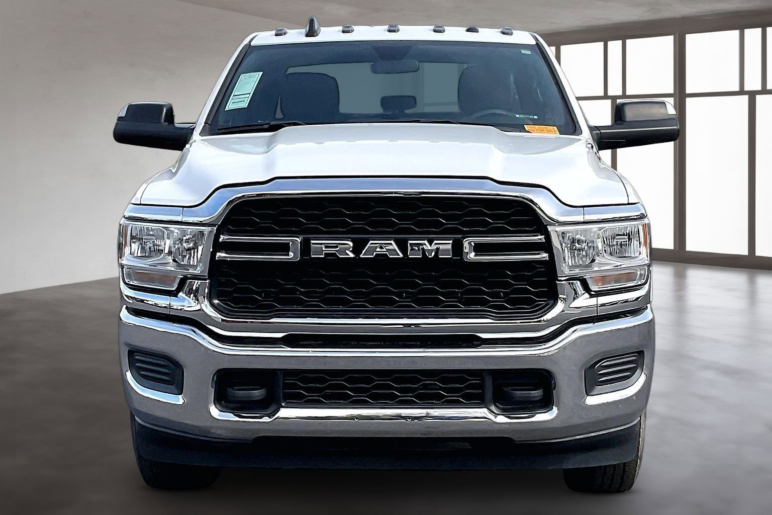 Used 2022 RAM 2500 Tradesman w/ Chrome Appearance Group image 2