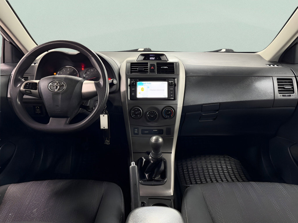 Used 2013 Toyota Corolla L image 9