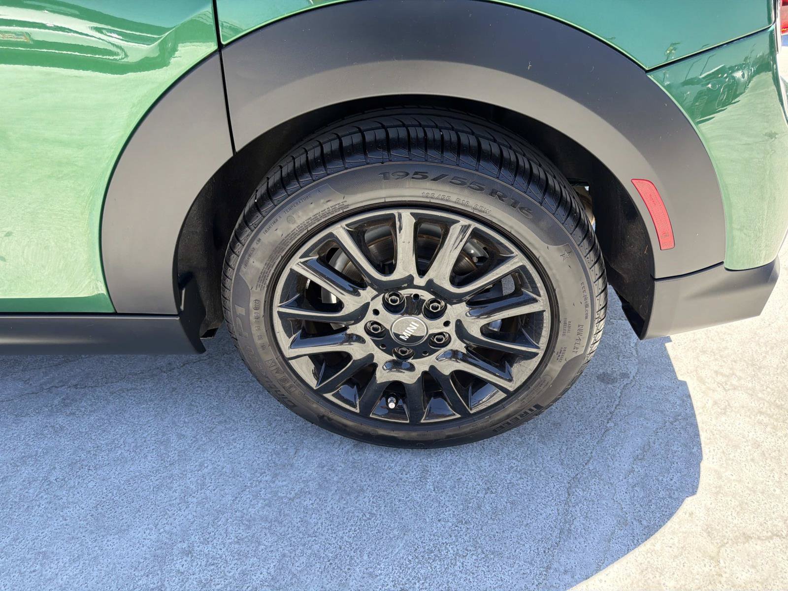 Certified 2024 MINI Cooper 4-Door Hardtop FWD image 6