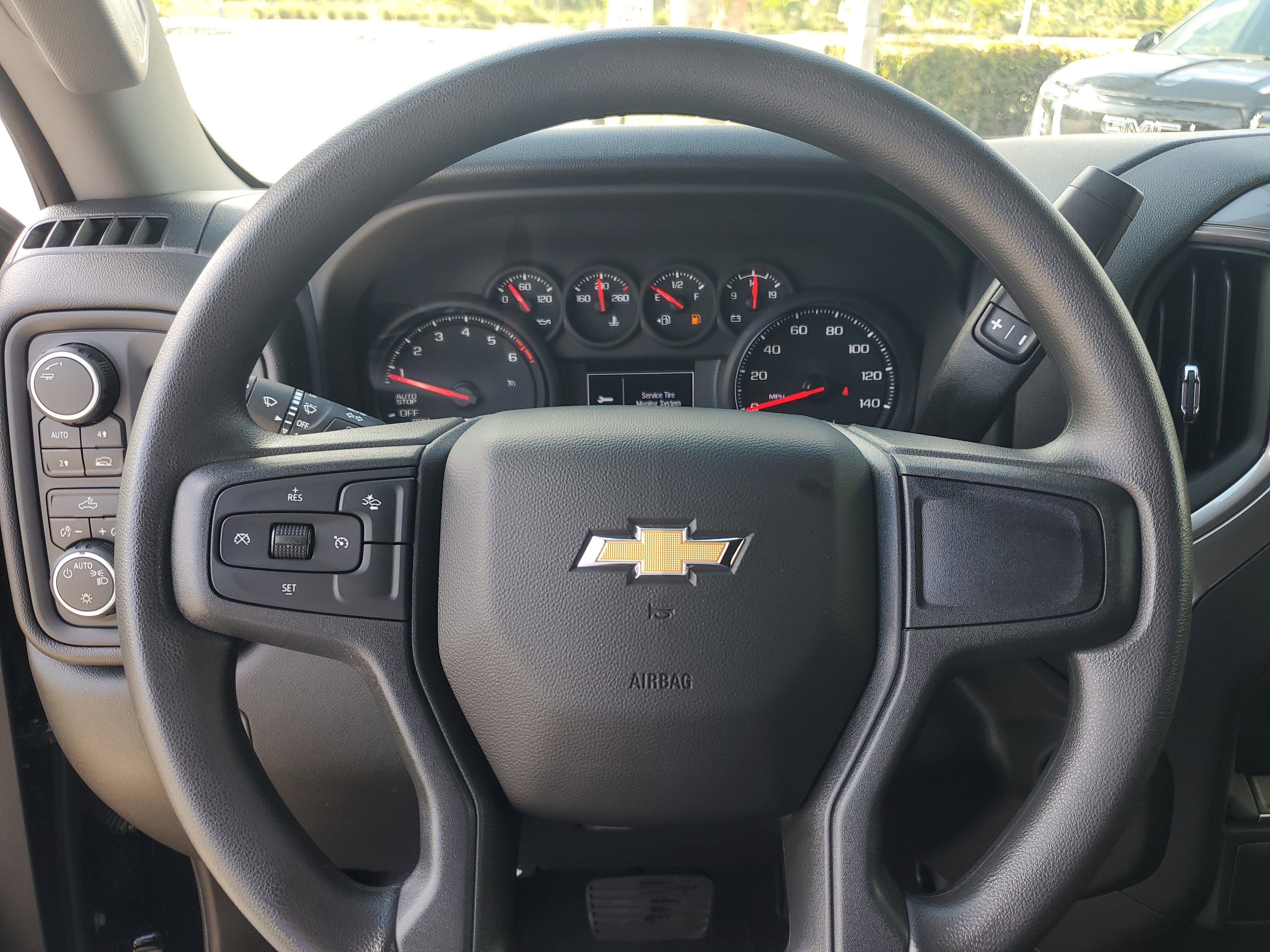 Used 2025 Chevrolet Silverado 1500 Custom image 18