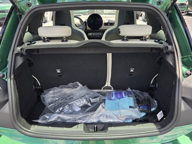 New 2026 MINI Cooper 2-Door Hardtop FWD image 13
