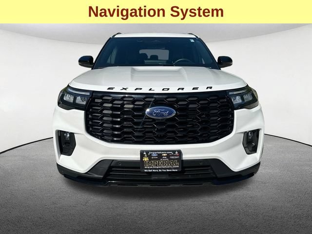 Certified 2025 Ford Explorer ST-Line w/ ST-Line Street Pack AWD/4WD image 4