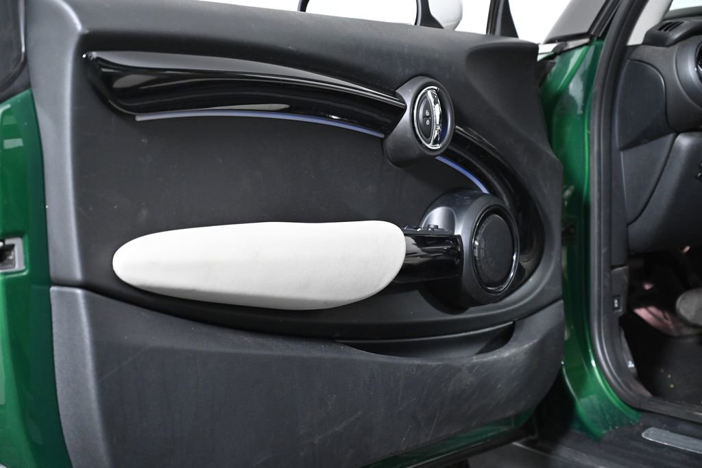 Certified 2023 MINI Cooper S image 27