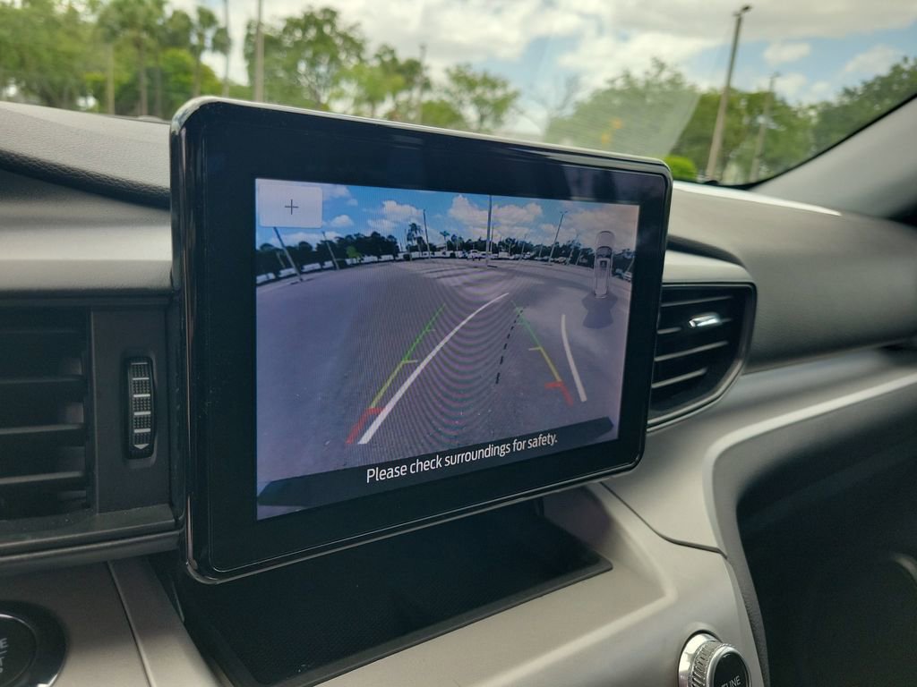 Used 2023 Ford Explorer XLT RWD image 34