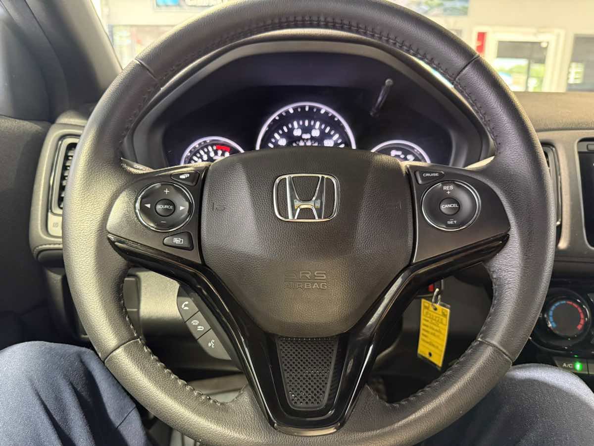 Used 2022 Honda HR-V Sport image 16