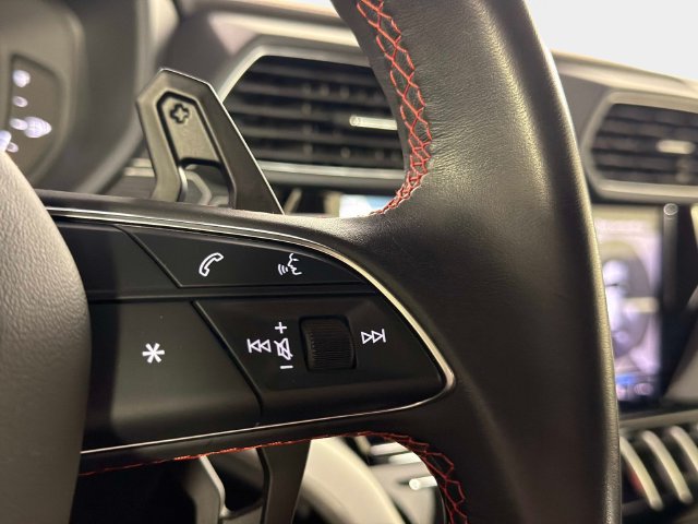 Used 2020 Lamborghini Urus AWD/4WD image 46