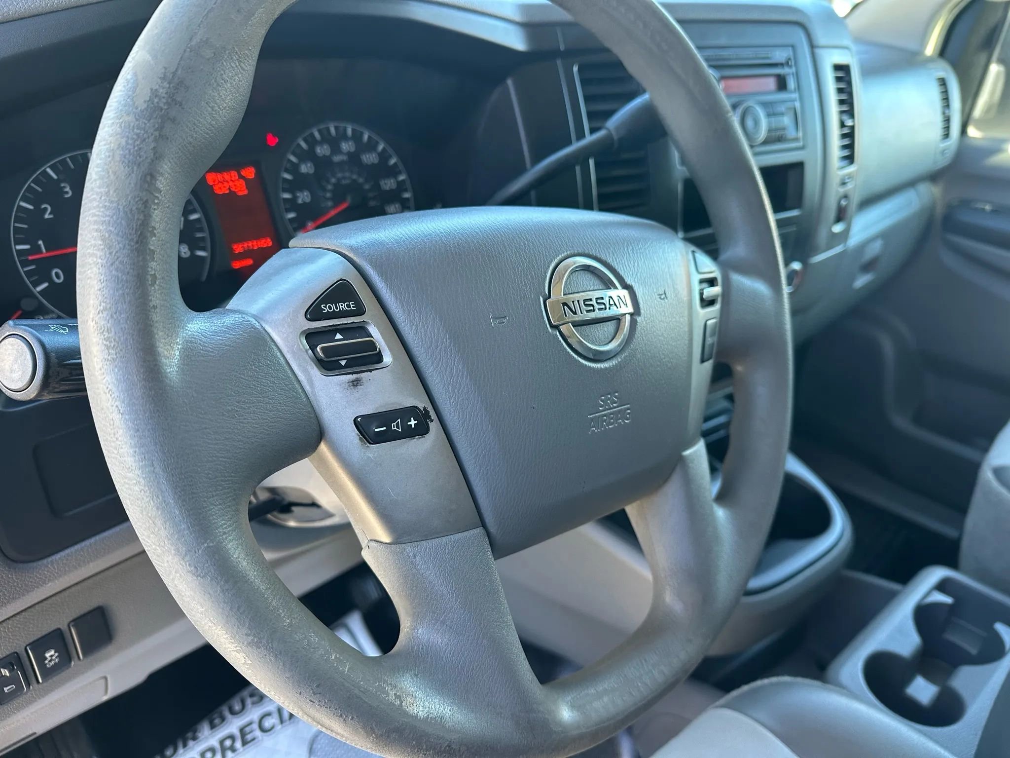Used 2014 Nissan NV 2500 SV RWD image 17