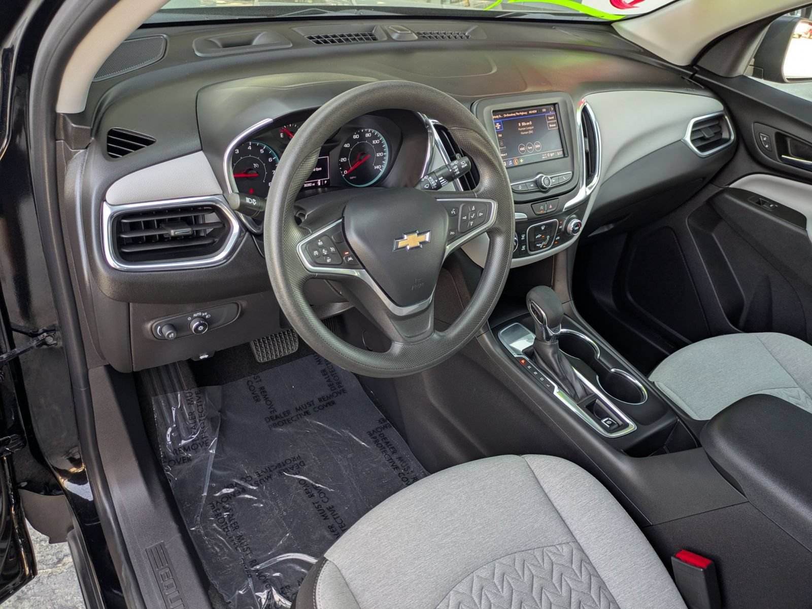 Used 2023 Chevrolet Equinox LS FWD image 12