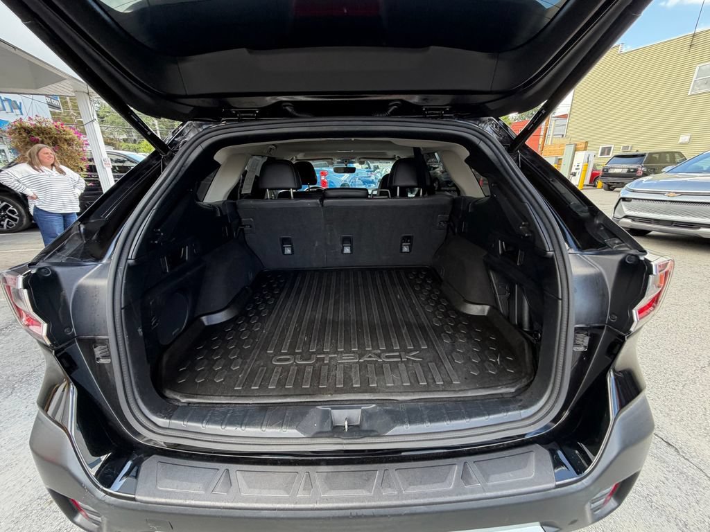 Used 2021 Subaru Outback Limited AWD/4WD image 11