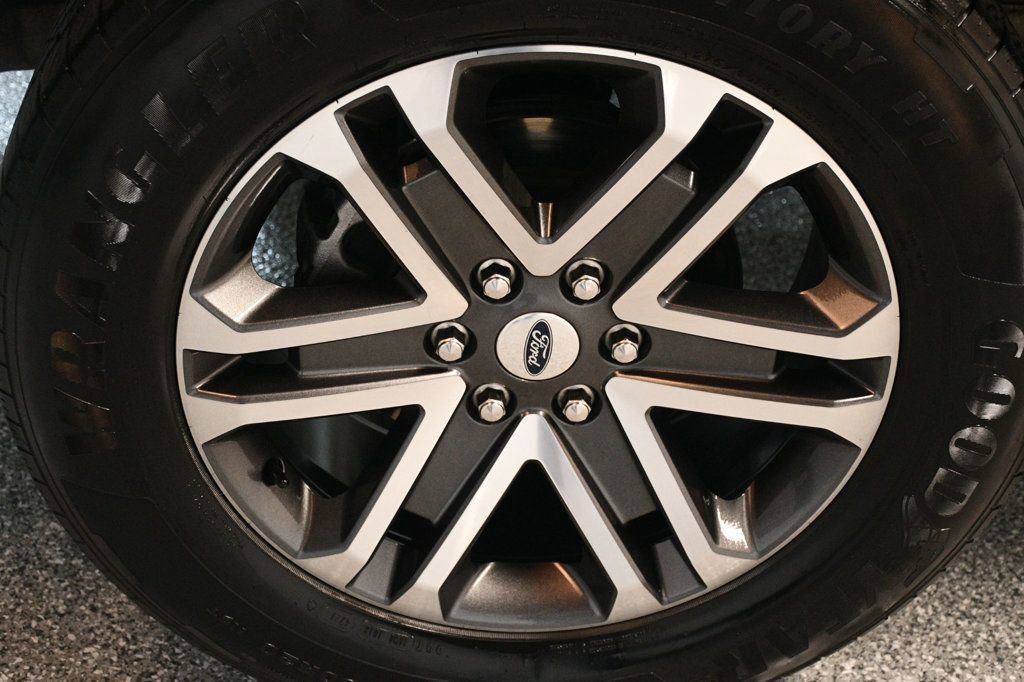 Used 2021 Ford F150 XL w/ STX Appearance Package image 19