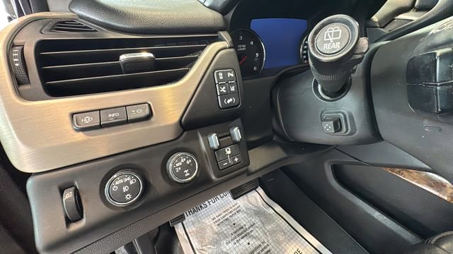 Used 2015 GMC Yukon XL Denali AWD/4WD image 9
