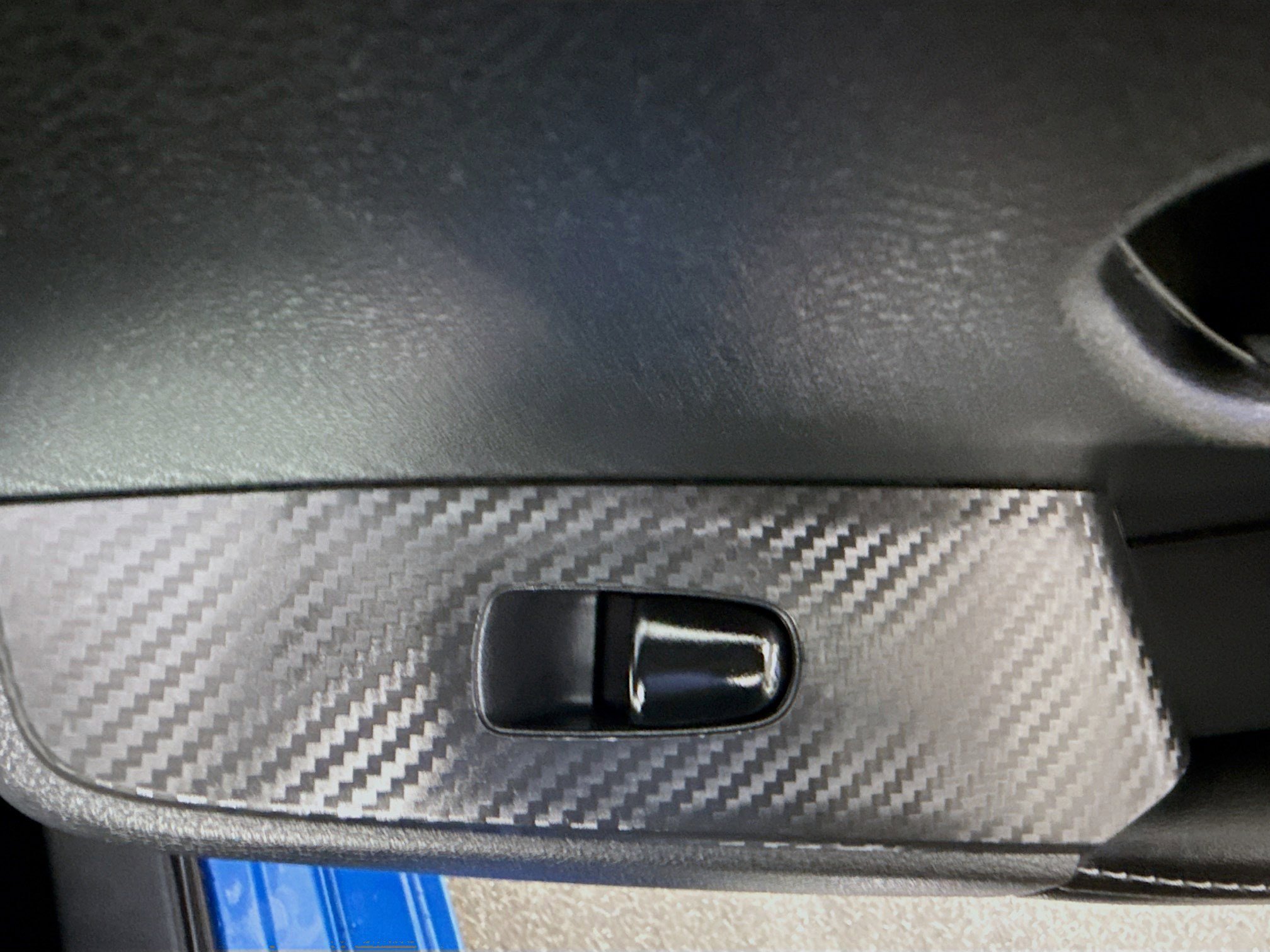 Used 2025 Nissan Sentra SV image 31
