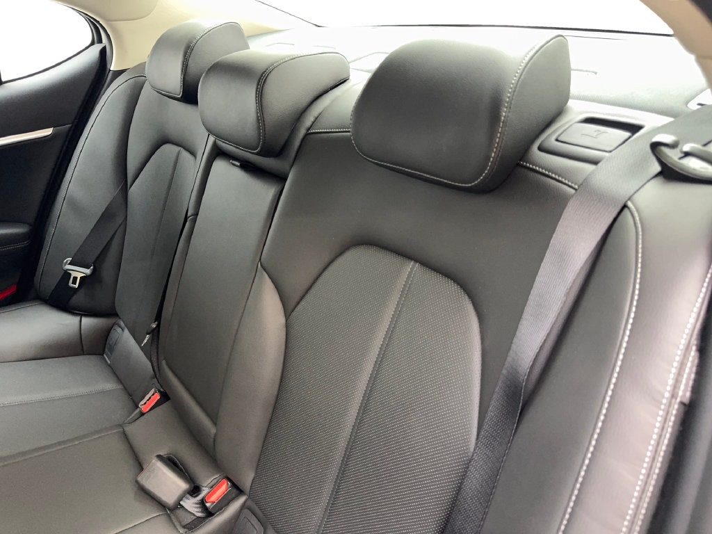 Used 2026 Genesis G70 2.5T RWD image 32