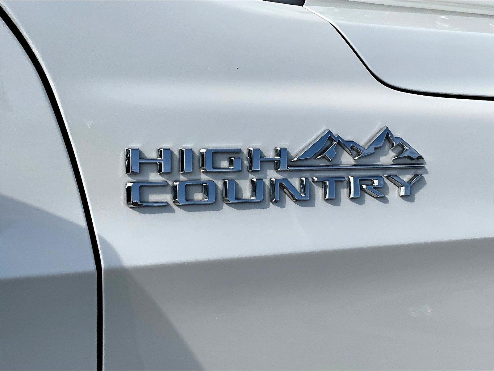 Used 2021 Chevrolet Tahoe High Country w/ Technology Package AWD/4WD image 24