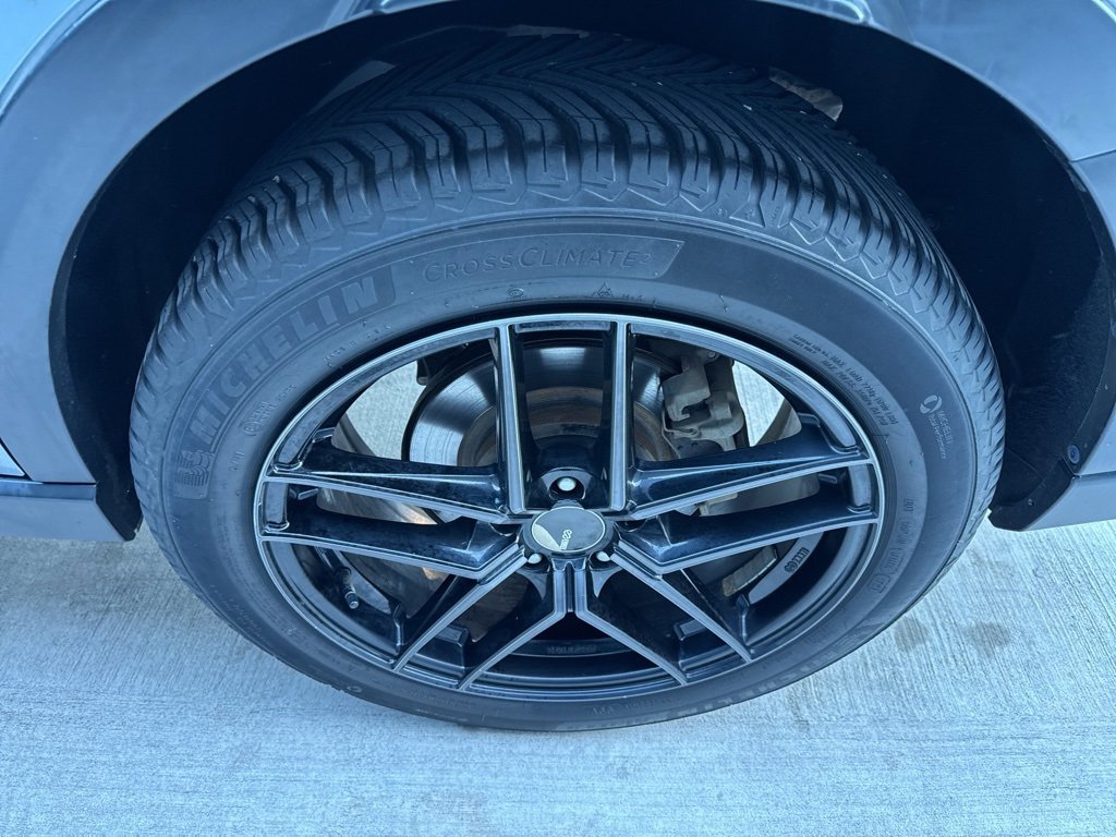 Used 2022 Subaru Outback Premium image 16