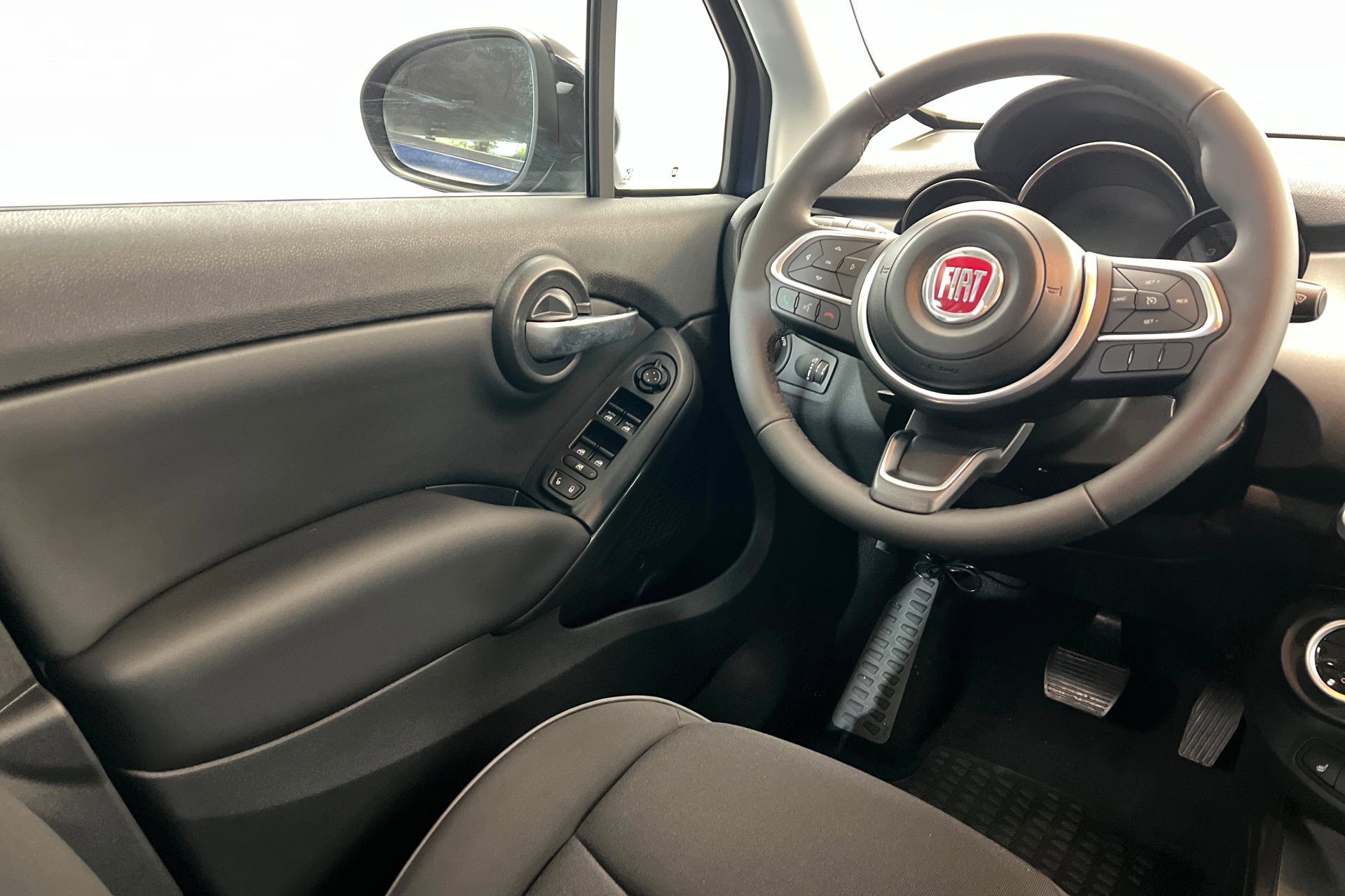 Certified 2023 FIAT 500X Pop w/ Comfort Group image 11