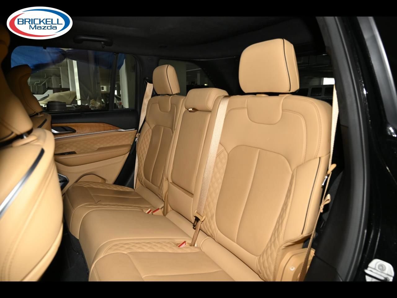 Used 2022 Jeep Grand Cherokee Summit AWD/4WD image 21