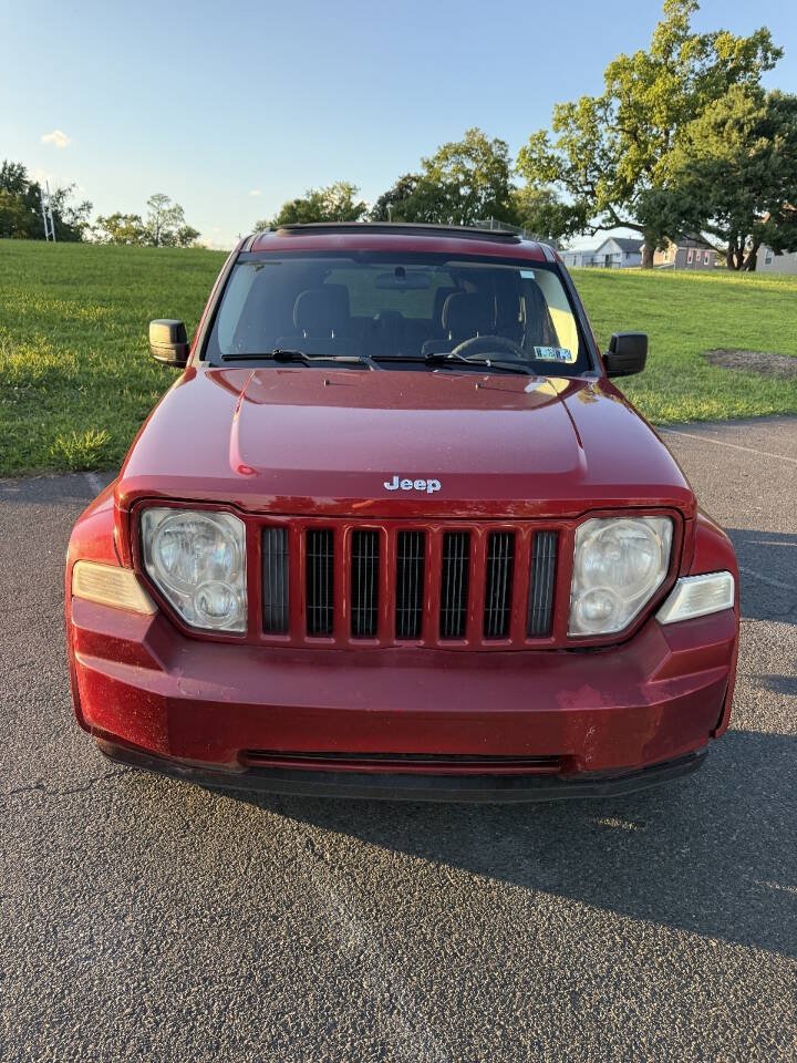 Used 2010 Jeep Liberty Sport w/ Popular Equipment Group AWD/4WD image 10