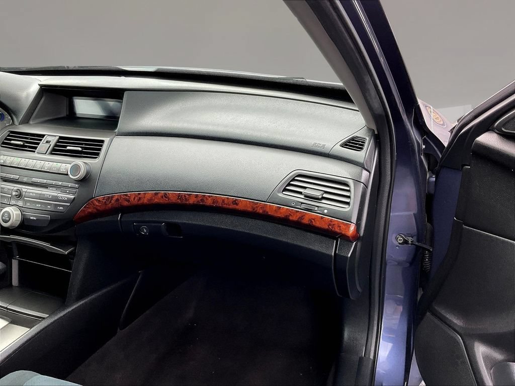Used 2012 Honda Crosstour EX image 25