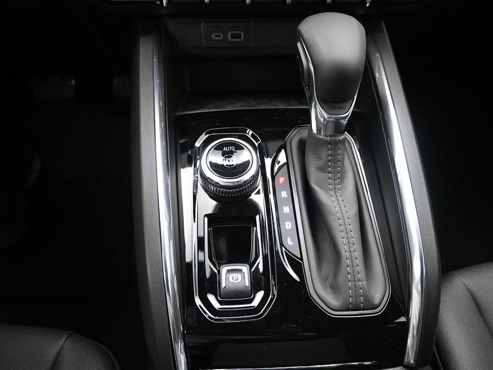 New 2026 GMC Canyon Elevation w/ Convenience Package image 21