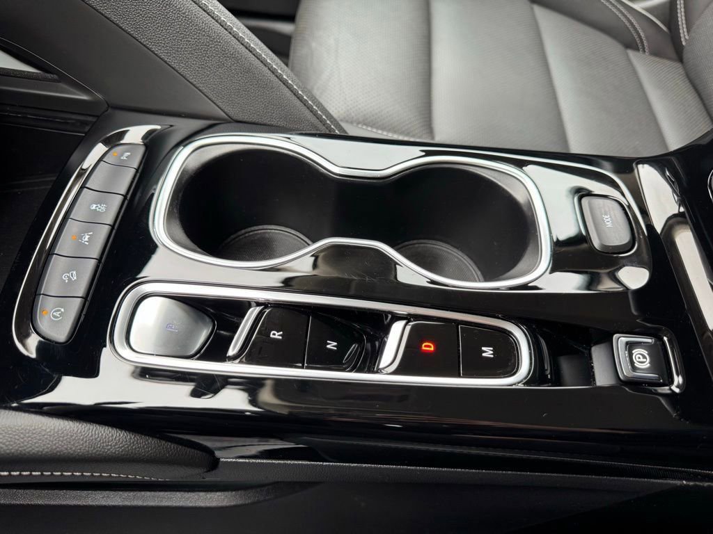 Used 2023 Buick Envision Essence image 20