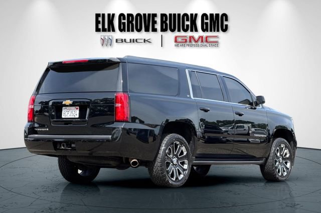 Used 2018 Chevrolet Suburban LT RWD image 4