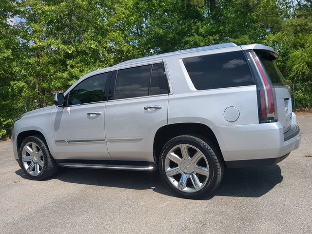 Used 2020 Cadillac Escalade Luxury AWD/4WD image 6