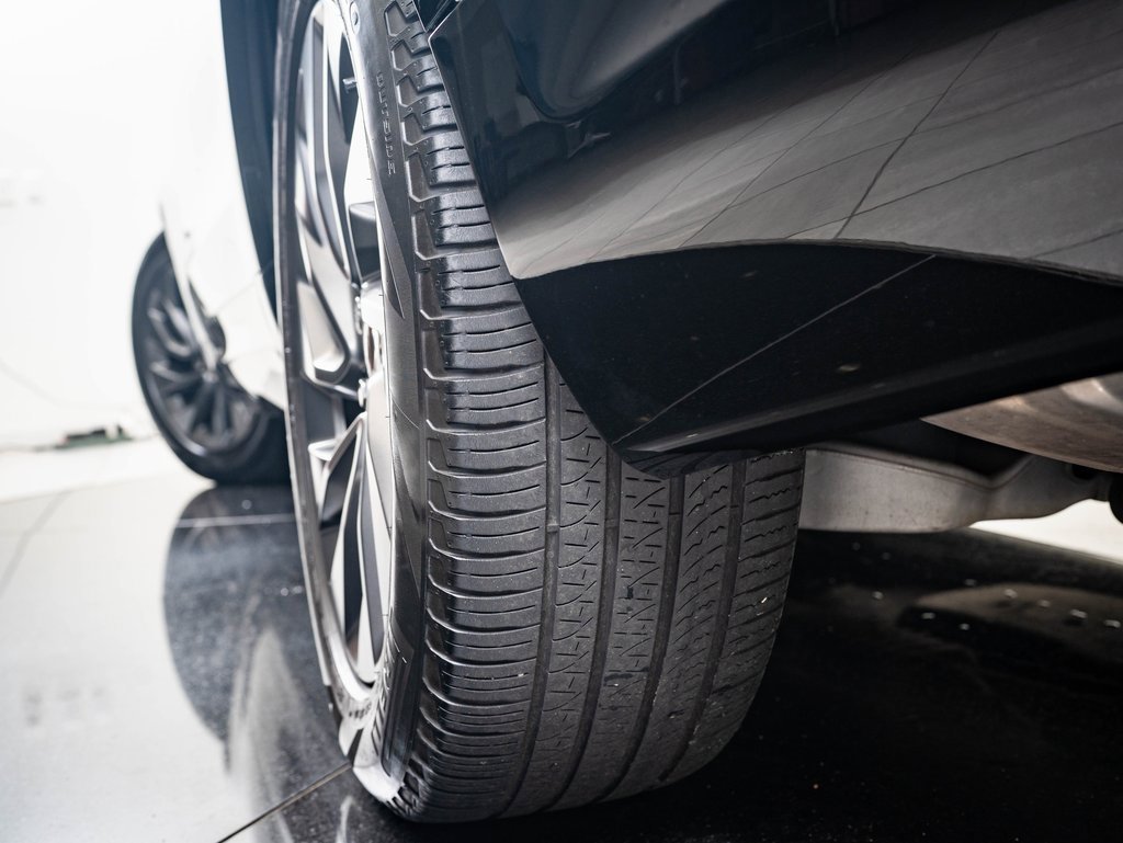 Used 2023 Land Rover Discovery S R-Dynamic image 38