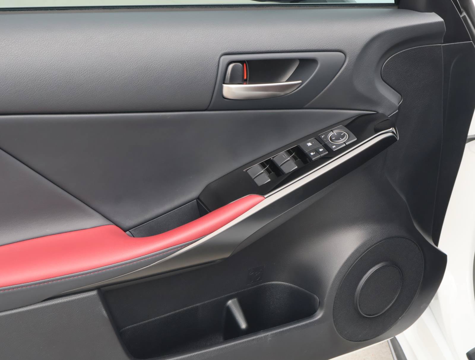 Used 2025 Lexus IS 350 F Sport RWD image 15