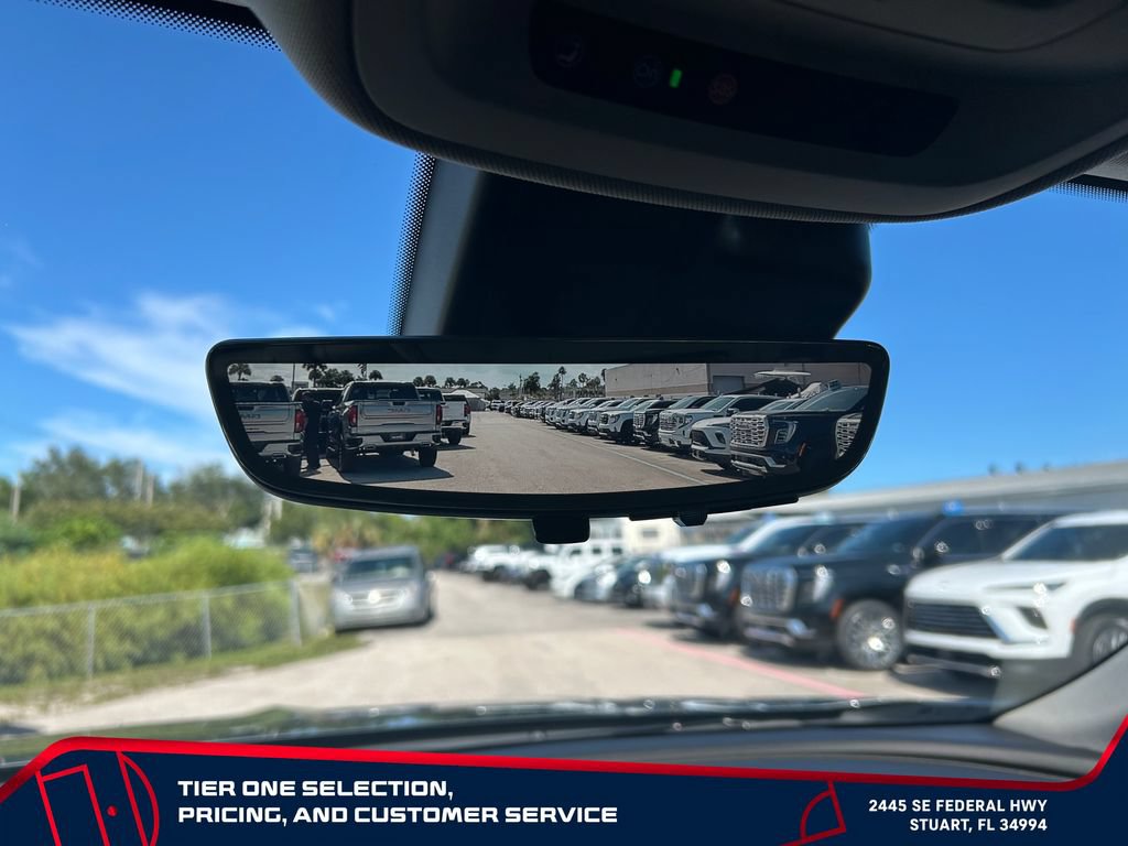 Used 2022 Buick Envision Essence w/ Technology Package II FWD image 30