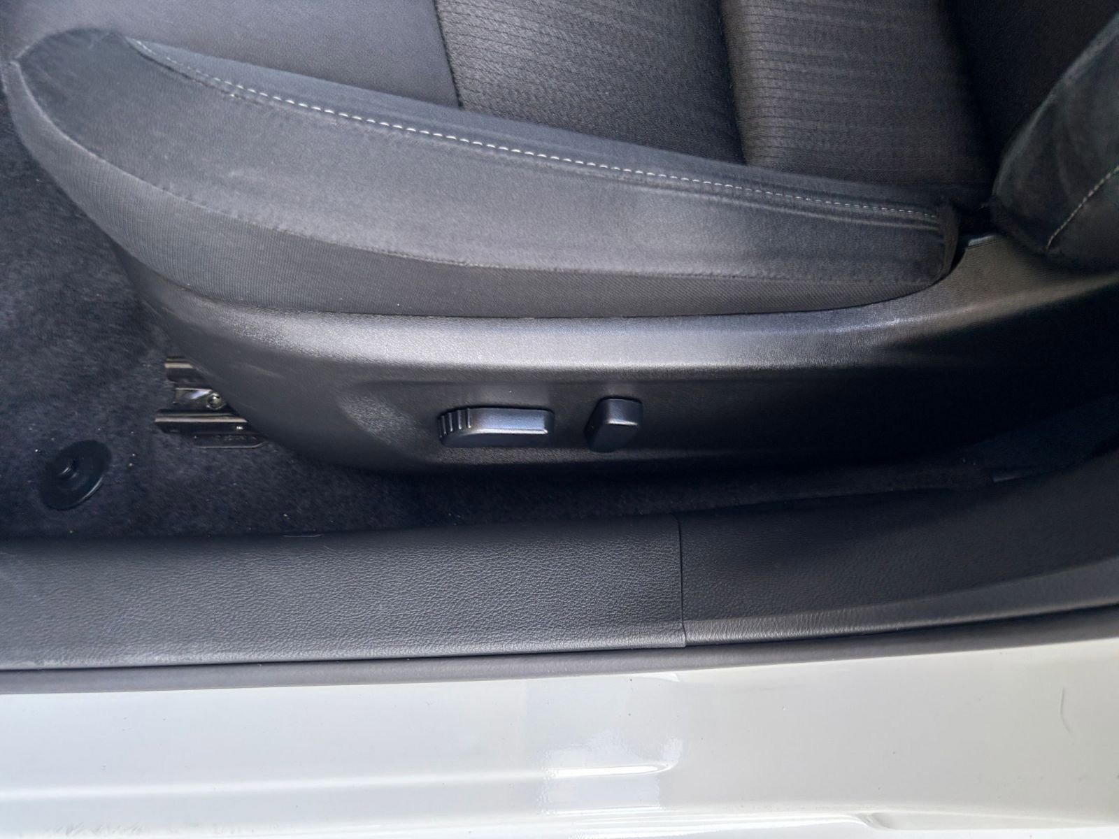 Used 2025 Nissan Altima 2.5 SV FWD image 22