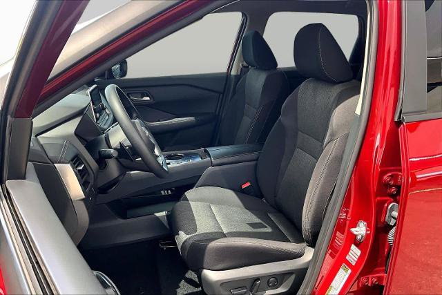 Certified 2024 Nissan Rogue SV FWD image 8