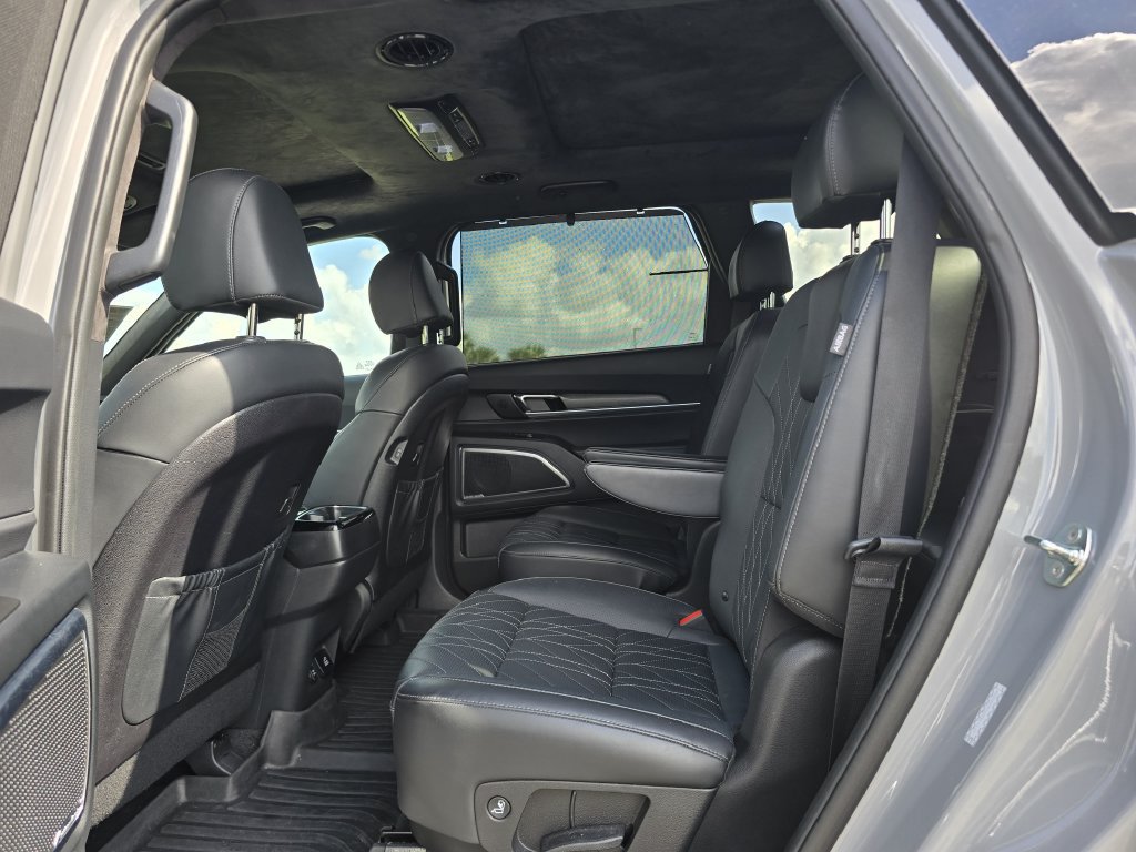 Certified 2025 Kia Telluride SX Prestige X-Line AWD/4WD image 16