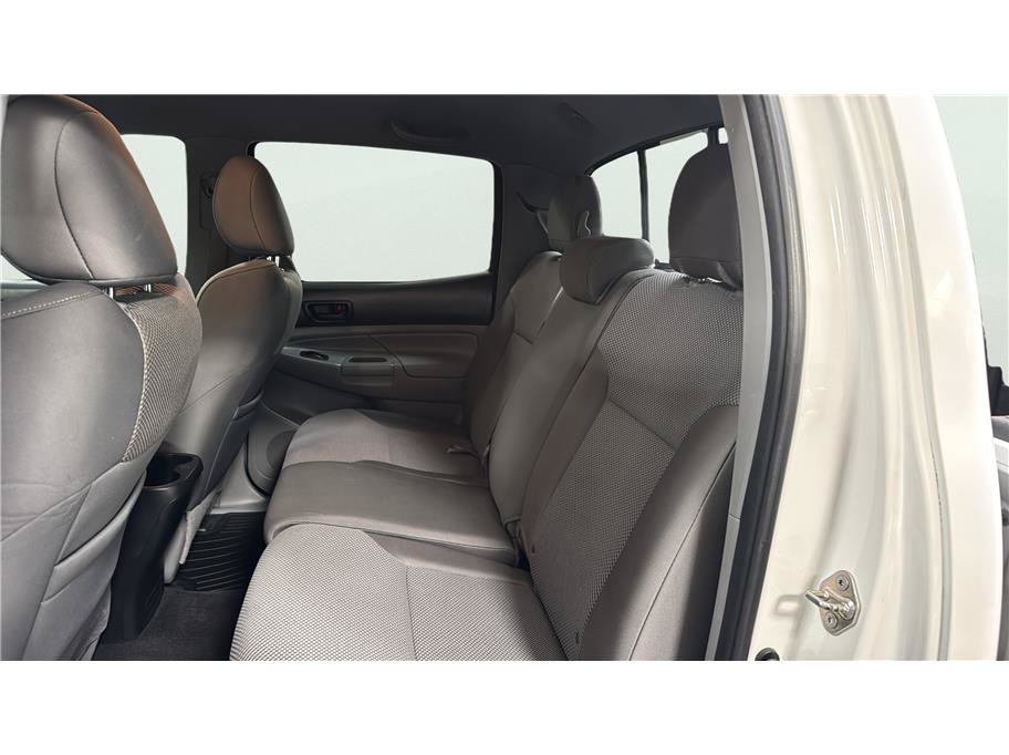 Used 2014 Toyota Tacoma PreRunner w/ TRD Off-Road Package RWD image 18
