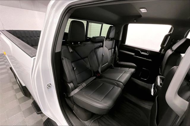 Used 2024 GMC Sierra 3500 SLT w/ SLT Premium Package AWD/4WD image 25