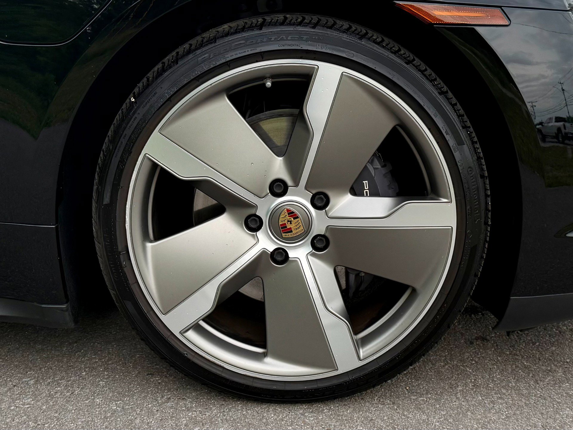 Used 2021 Porsche Taycan RWD image 48