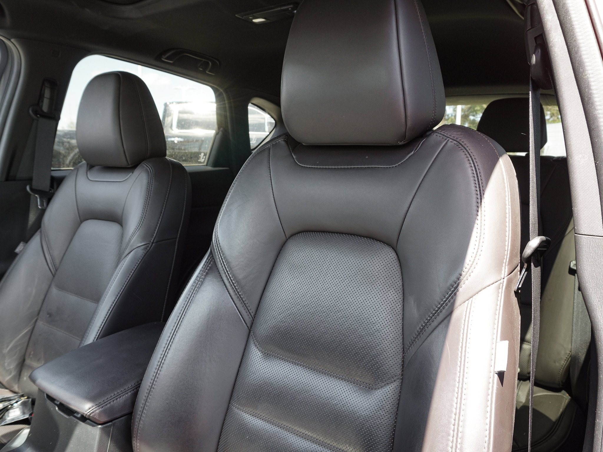 Used 2021 MAZDA CX-5 Signature image 15