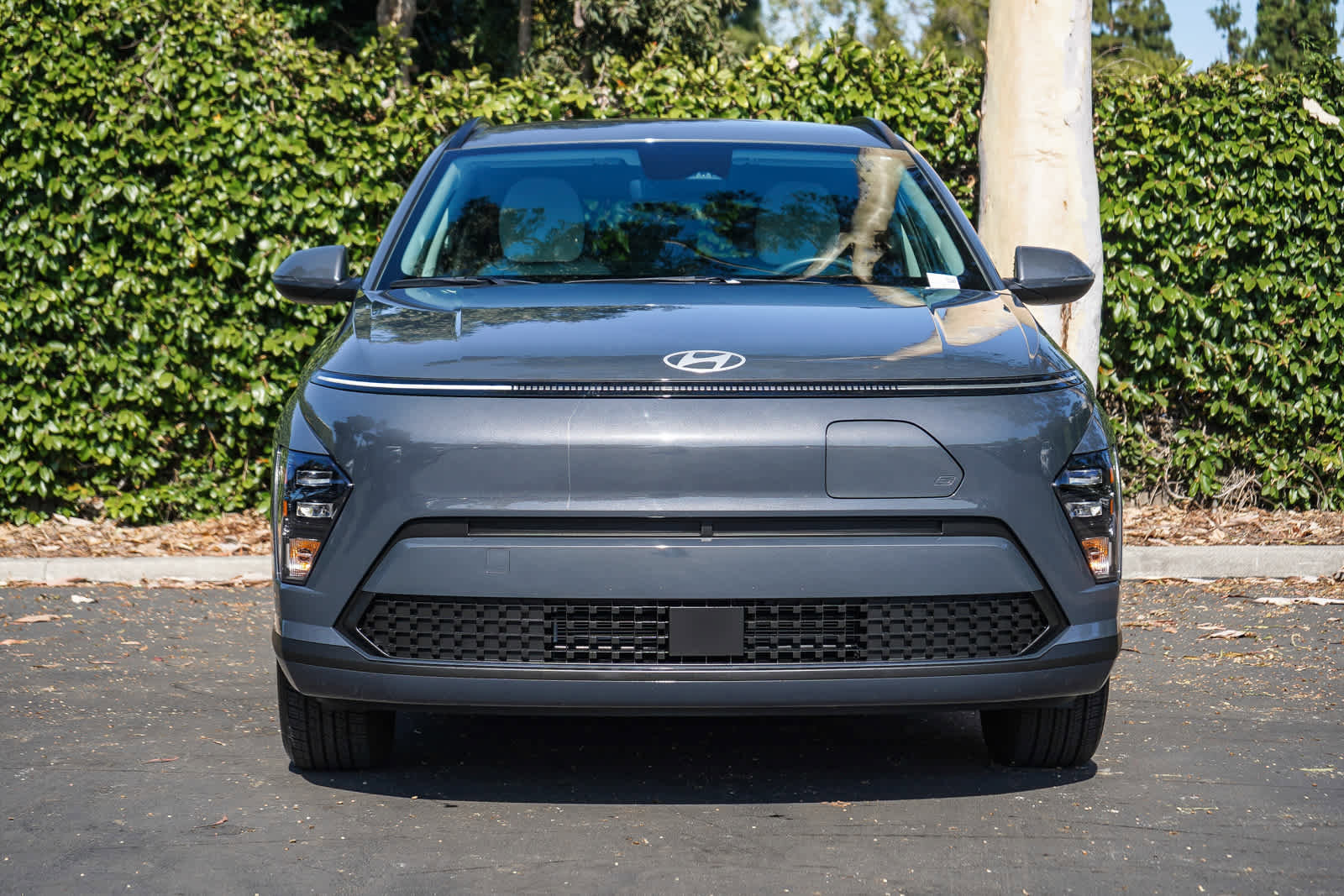 Used 2024 Hyundai Kona SEL FWD image 2