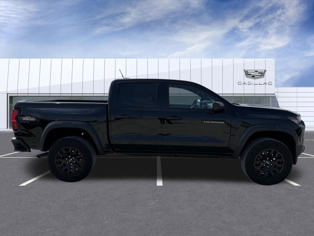 Used 2024 Chevrolet Colorado Trail Boss w/ Advanced Trailering Package AWD/4WD image 2