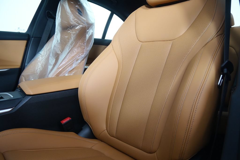 Used 2026 BMW 330i Sedan w/ Premium Package RWD image 10